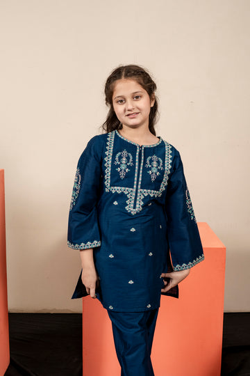 Girls Shalwar kameez