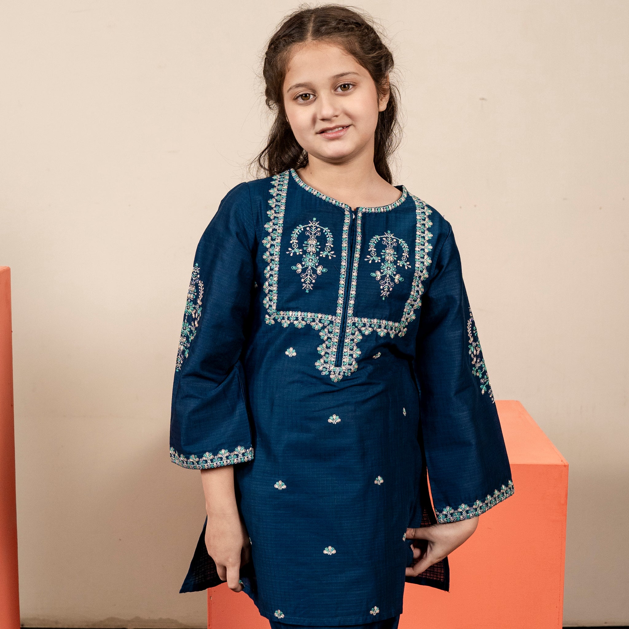 Girls Shalwar kameez